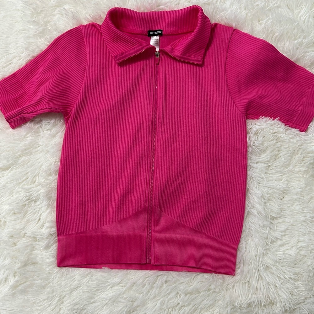 Free Haven Women’s Large Pink Zip-Up Shirt Spandex Shirt